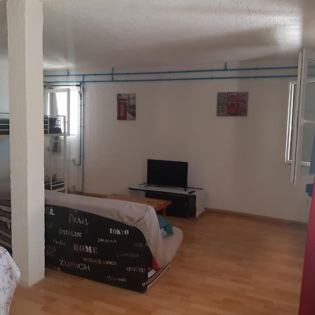 Apartament Gogo Location 1 Forest-Saint-Julien Zewnętrze zdjęcie