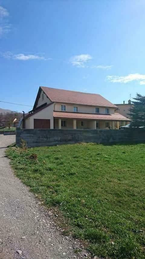 Apartament Gogo Location 1 Forest-Saint-Julien Zewnętrze zdjęcie